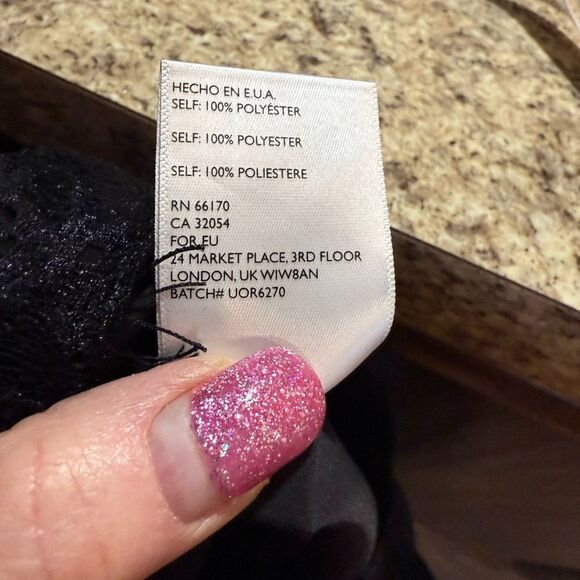 Kimchi Blue Black Lace Romper Size Medium - Picture 6 of 9